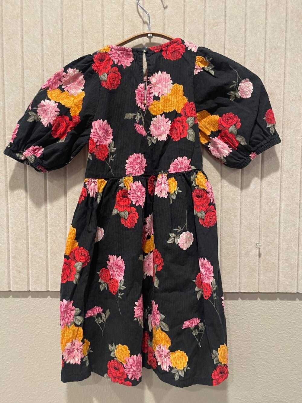 H&M black floral dress Little girl size 4T